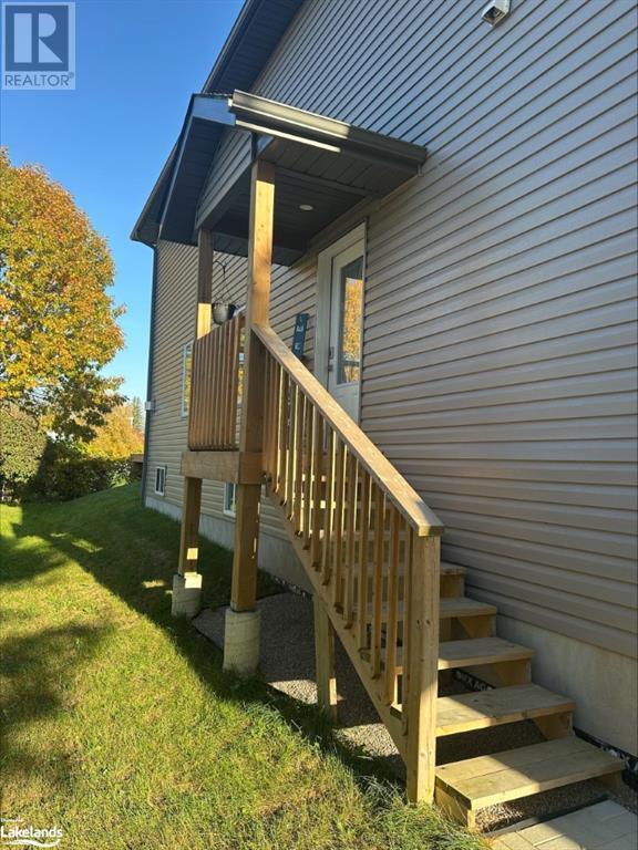 37 Ash St, Waubaushene, ON L0K 2C0 House for Rent in Waubaushene, ON