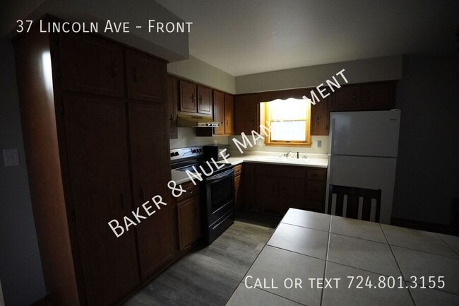 Building Photo - Cozy 2-bedroom, 2-bathroom apartment avail...