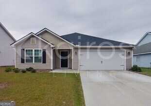 Building Photo - 12 Carrollton Dr
