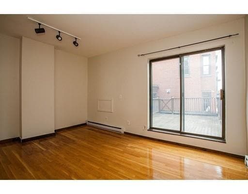 Building Photo - 129 Appleton St