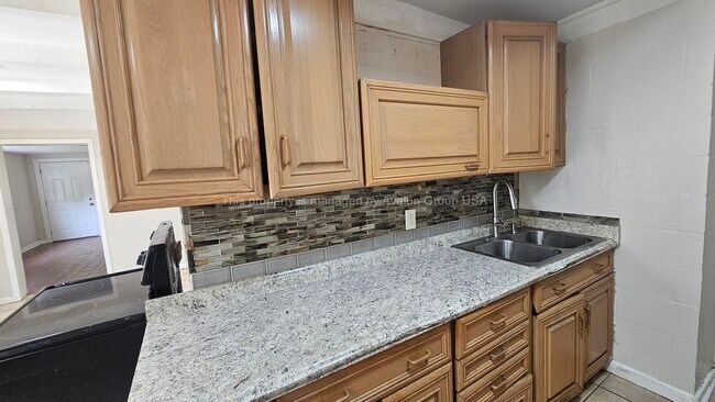 Foto del edificio - 1625 West Rd