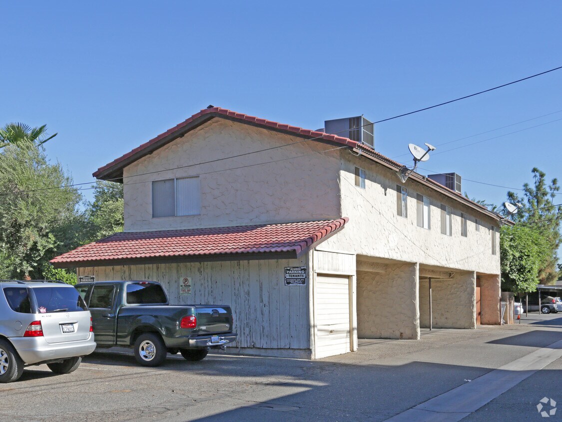 1063 Pierce Dr, Clovis, CA 93612 Apartments in Clovis, CA