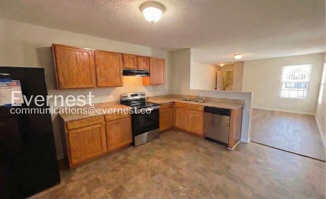 Building Photo - 183 Cloverbrook Dr