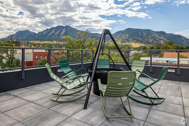 Rooftop - oLiv Boulder Apartments