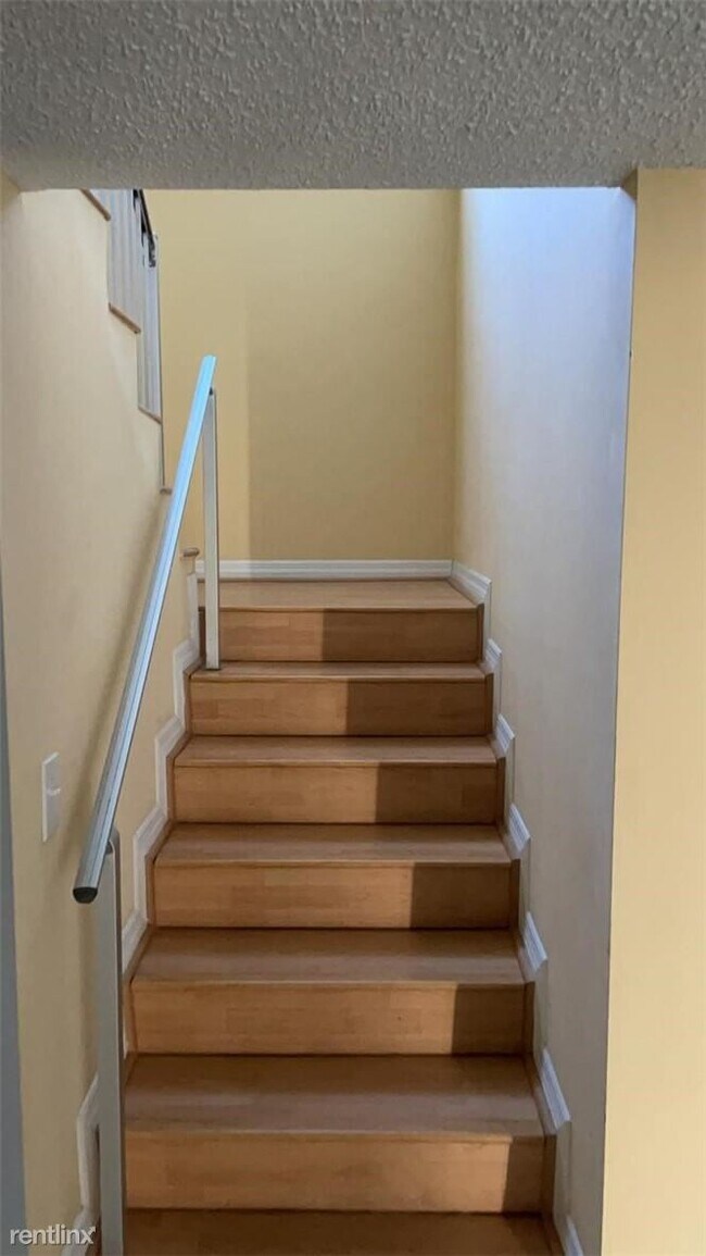 Foto del edificio - 9441 Evergreen Pl