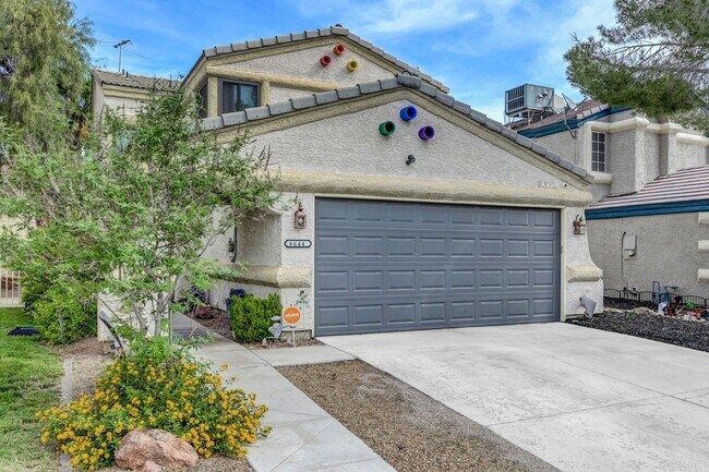 Foto del edificio - 3 bedroom home with pool!!