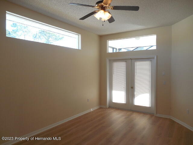 Building Photo - 13340 Spring Hill Dr