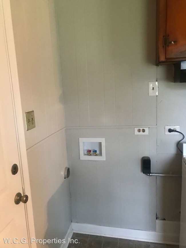 Building Photo - 4 br, 1 bath House - 7118 Wyngate Blvd