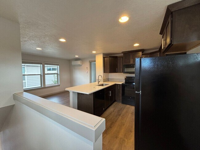Foto del edificio - 50% Off First Month's Rent! 1 Bed/1 Bath ADU on Bend's Eastside - Cessna Drive