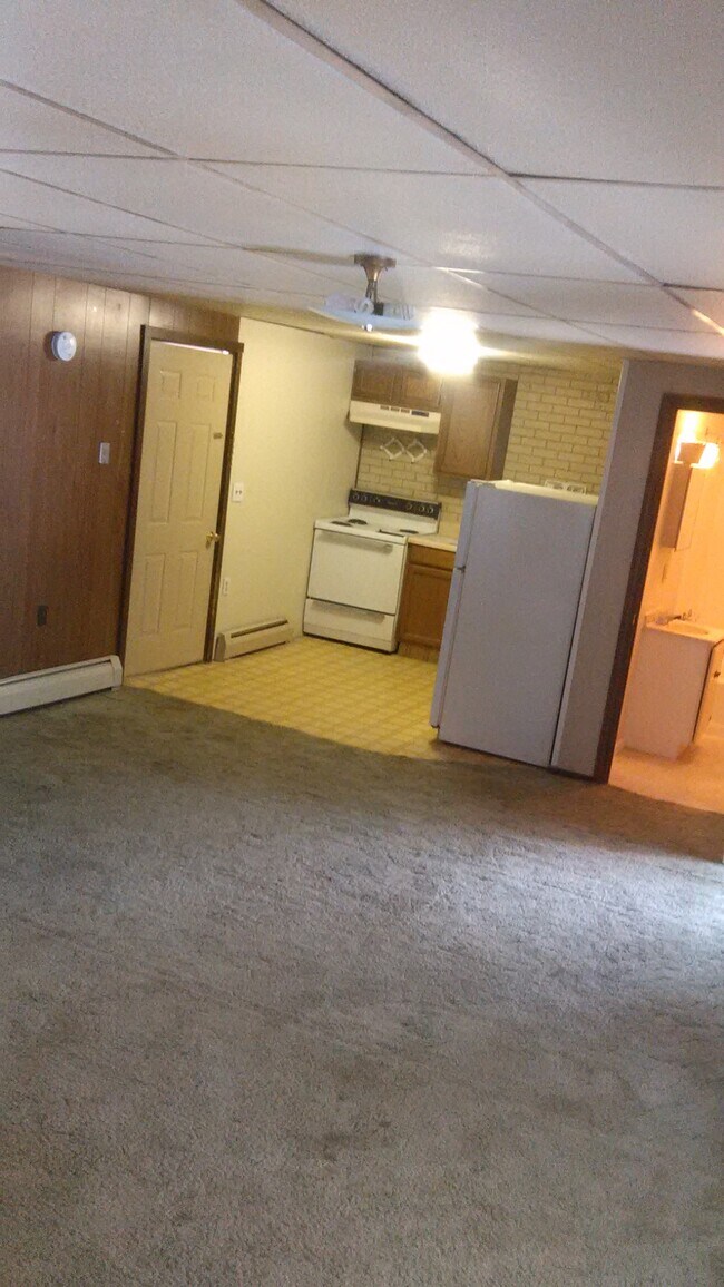 29 Summer St Unit 4, Skowhegan, ME 04976 29 Summer St Skowhegan, ME