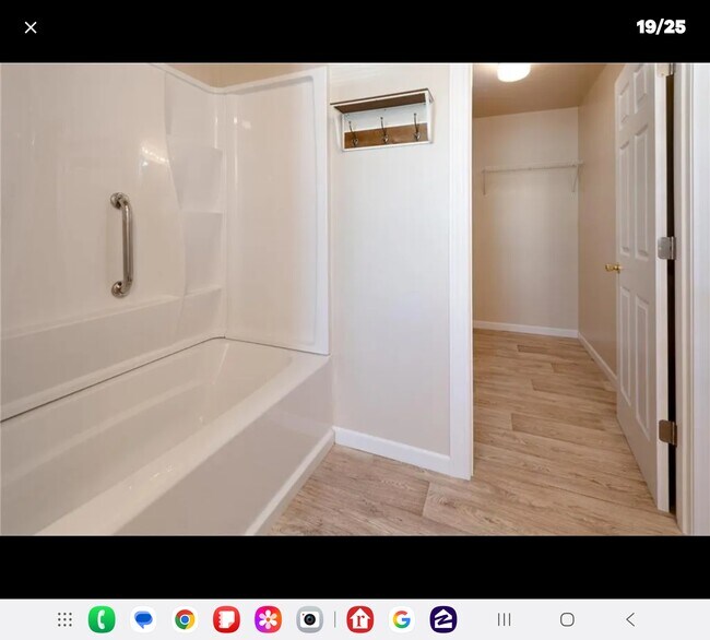 Bathroom - 123 2nd St S