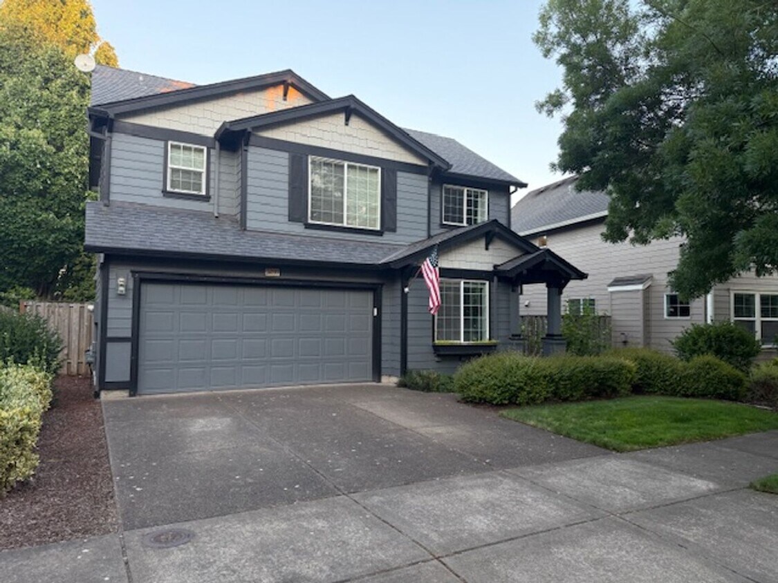 Primary Photo - Quiet Neighborhood 4 bed + Office 2.5 Bath