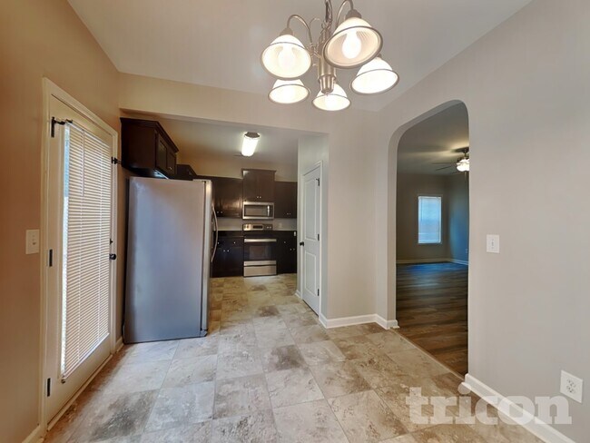 Foto del edificio - 125 Cypress Ct