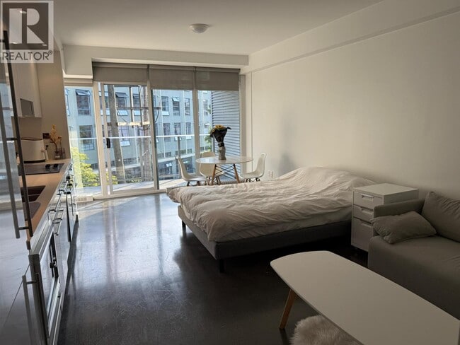 Photo du bâtiment - 256-256 E 2nd Ave