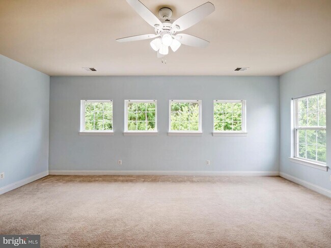 Building Photo - 103 Rosebrook Ct NW