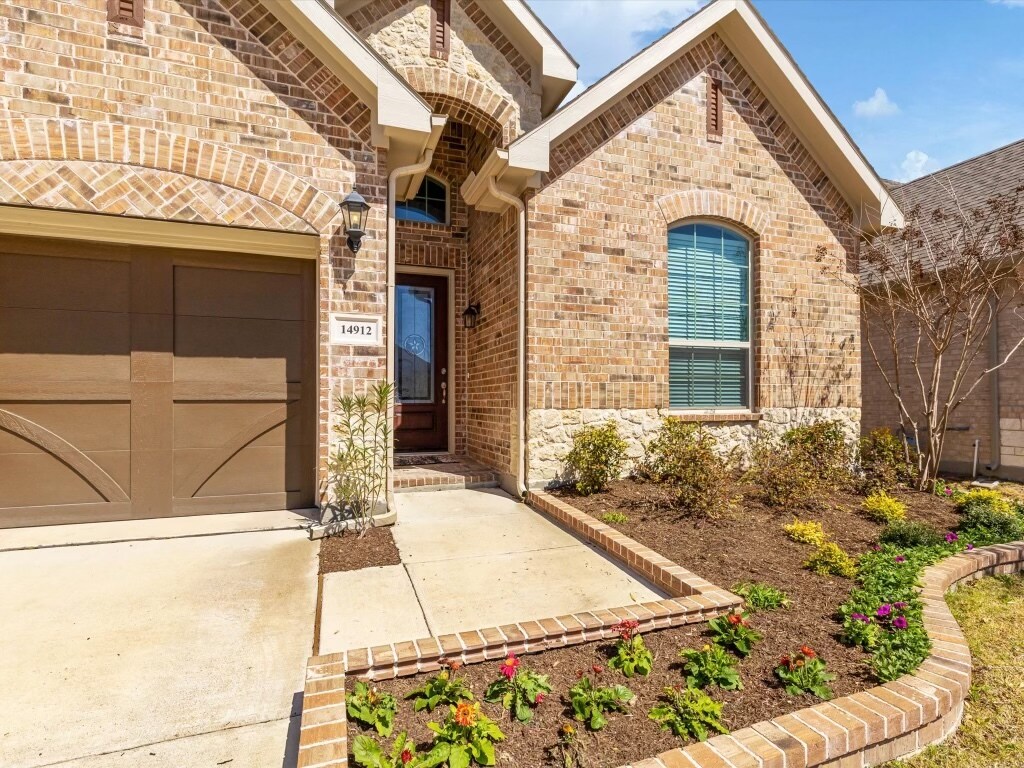 Foto principal - 14912 Belclaire Ave
