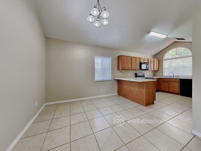 Building Photo - 386 Morning Glory Dr