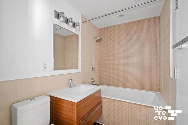 Foto del edificio - 1 bedroom in Brooklyn NY 11215