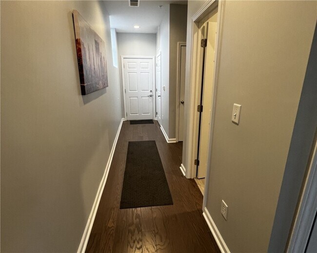 Foto del edificio - 210-216 N Main St