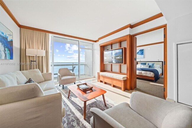 Building Photo - 6801 Collins Ave