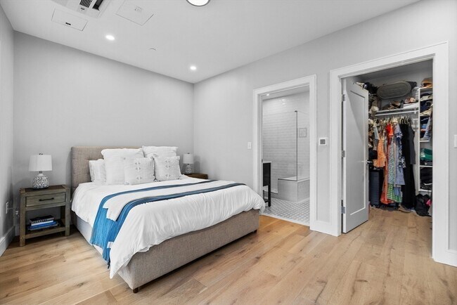 Foto del edificio - 477 Hanover St