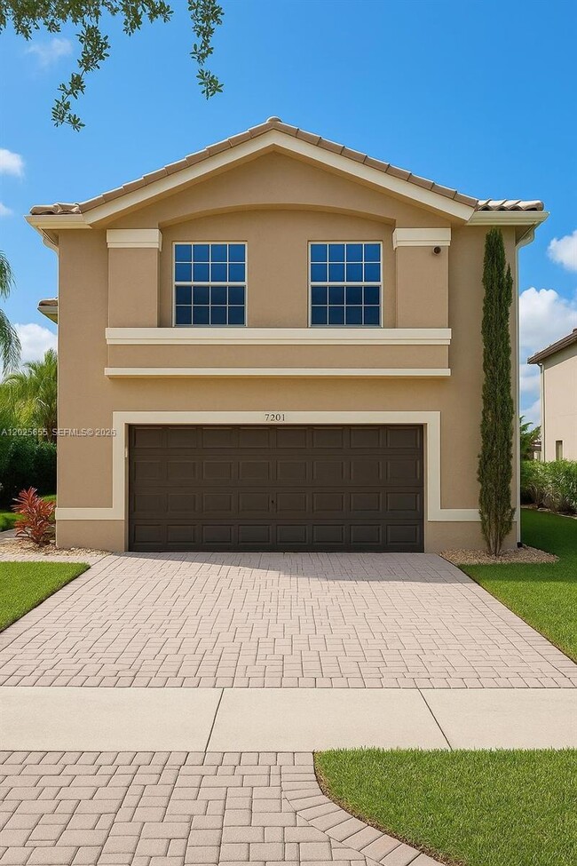 Building Photo - 2950 SW 163rd Ave