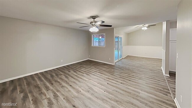 Foto del edificio - 3 br, 2 bath House - 23039 Berry Pine Drive