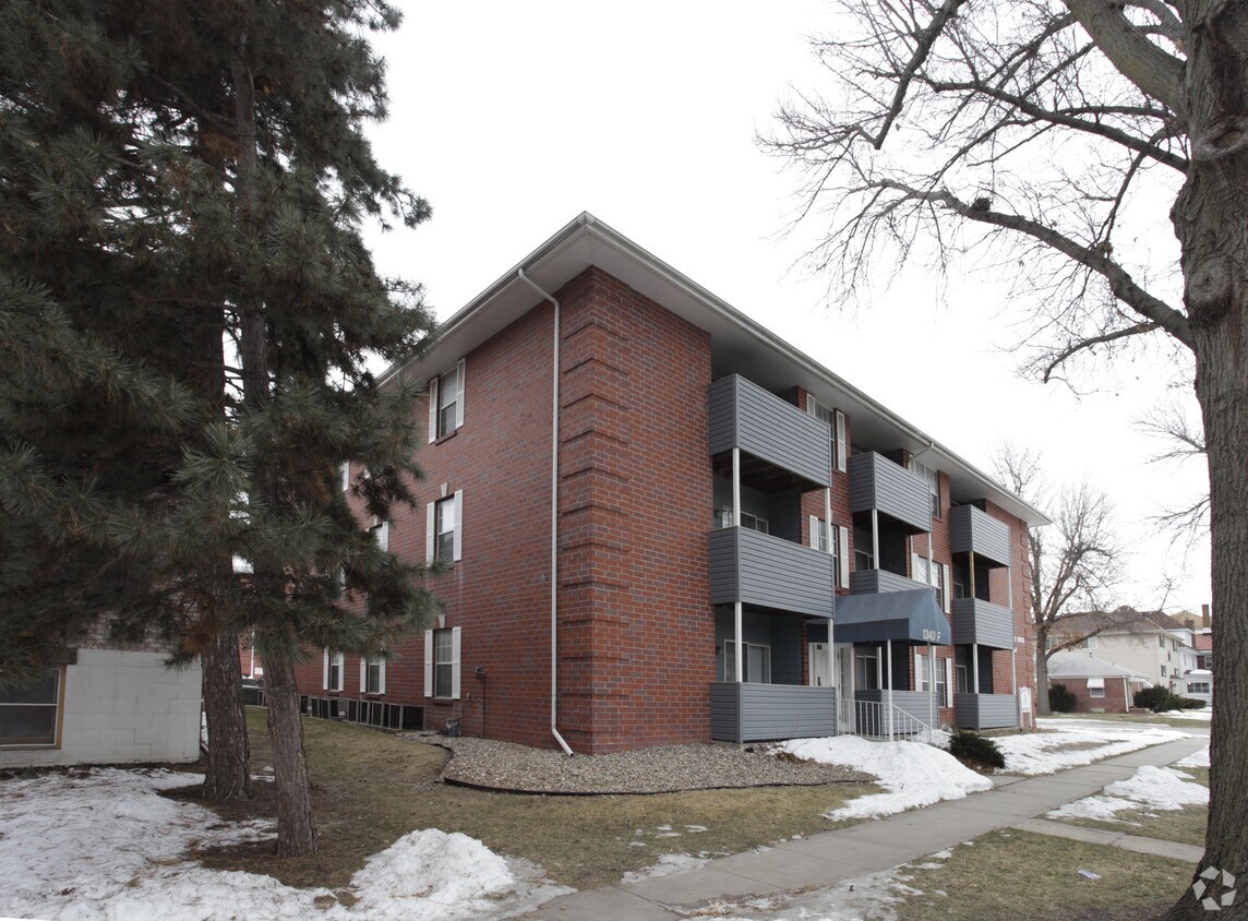 Building Photo - 1340 F St