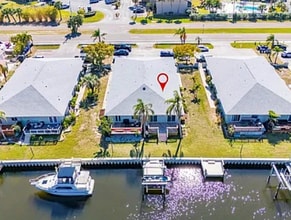 Building Photo - 1025 Apollo Beach Blvd