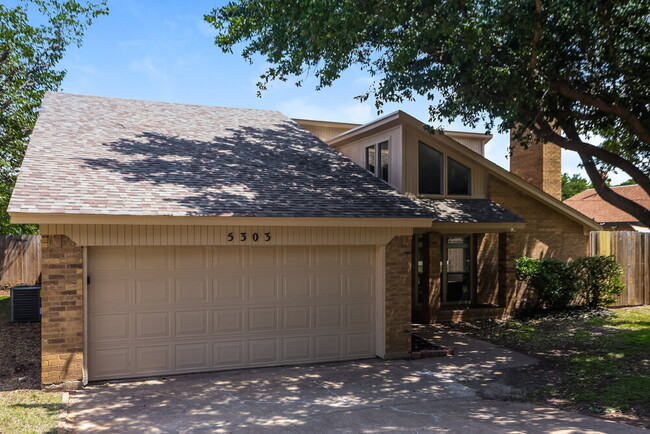 Building Photo - 5303 Oak Springs Dr