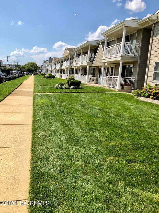 205 Ocean Ave Unit 20, Belmar, NJ 07719 Condo for Rent in Belmar, NJ