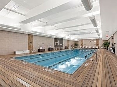 Building Photo - Prime Upper East Side Luxury 1 Bed 1 Bath Apt