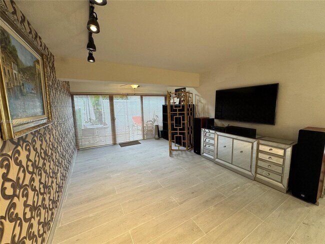 Foto del edificio - 20940 Bay Ct