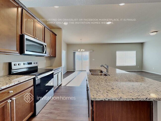 Foto del edificio - 6270 Bobolink Trl