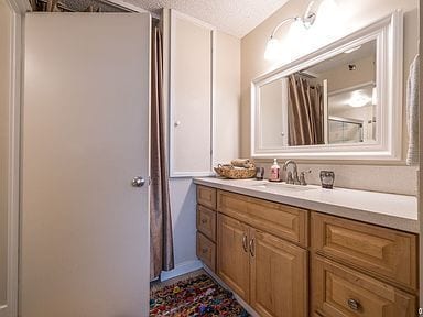 Building Photo - FULLY FURNISHED 1 BED 1 BATH UNIT!!!