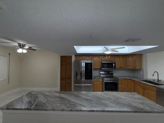Foto del edificio - 5803 N Banana River Blvd