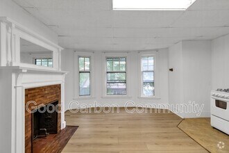 Building Photo - 324 Goundry St