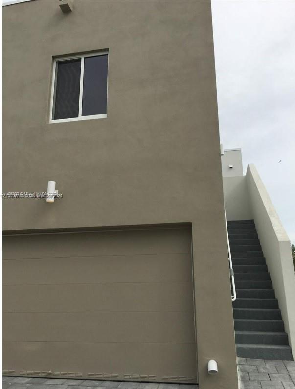 Foto del edificio - 6610 NW 102nd Path