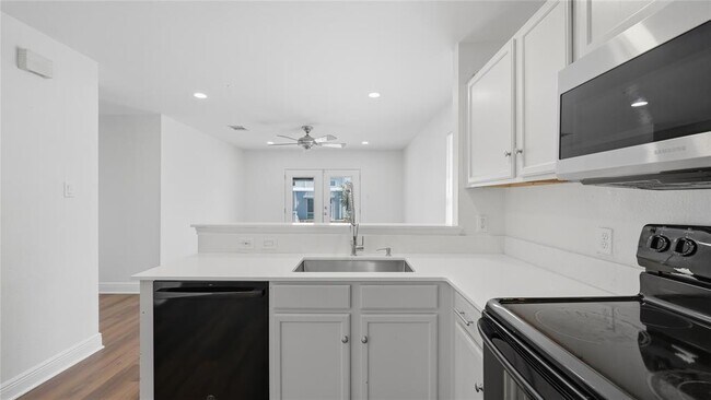 Building Photo - 11309 Autumn Ash Dr