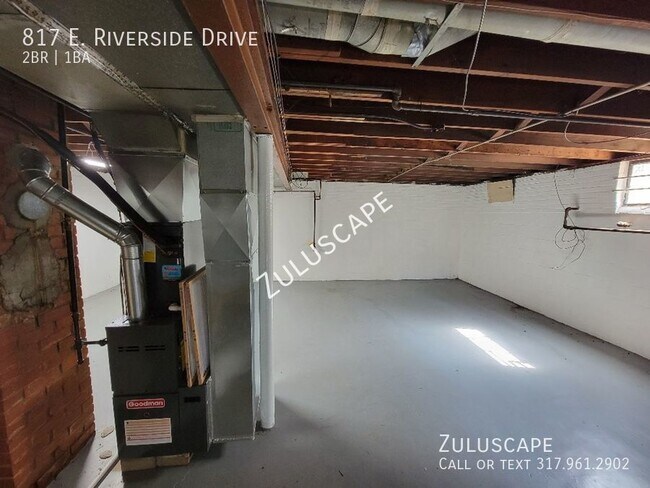 Building Photo - Riverside Drive and full basement