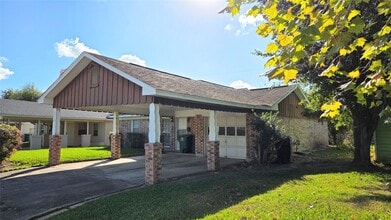 Building Photo - 8510 Cowart St