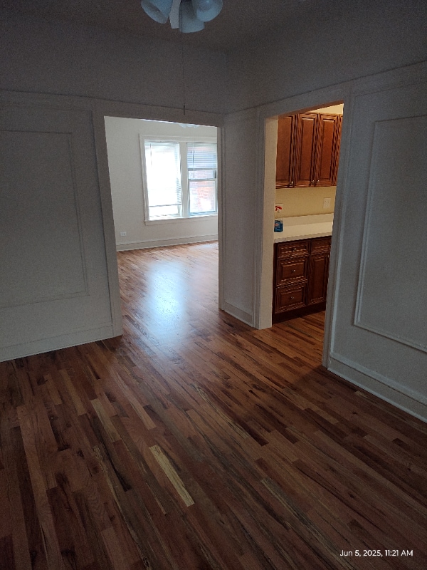 Building Photo - 1325 W Estes Ave