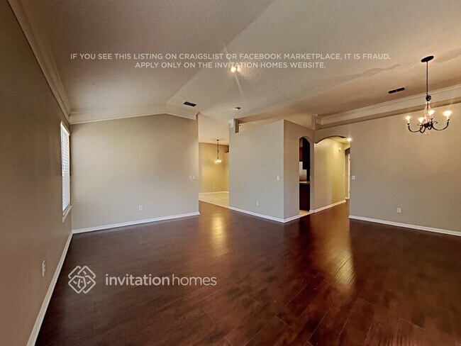 Foto del edificio - 1663 Rustling Dr