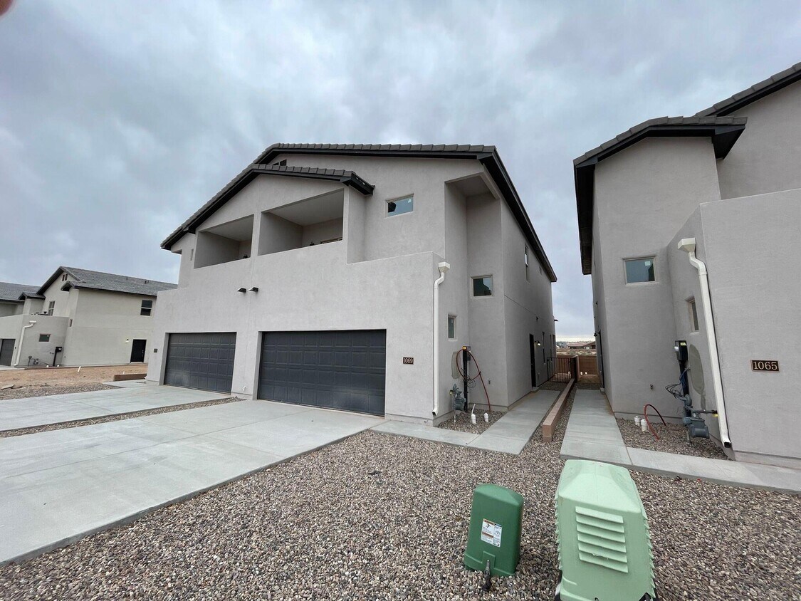1065 Walsh St SE, Rio Rancho, NM 87124 Townhome Rentals in Rio Rancho
