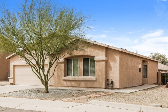 Building Photo - 3430 Avenida Bonita