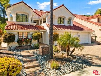 Building Photo - 6143 Lake Lindero Dr