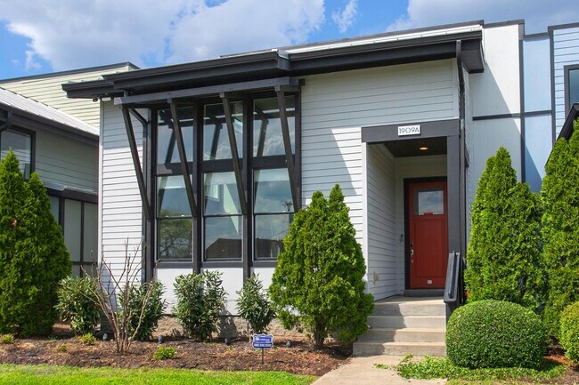 Foto del edificio - 1909A Truett Ave