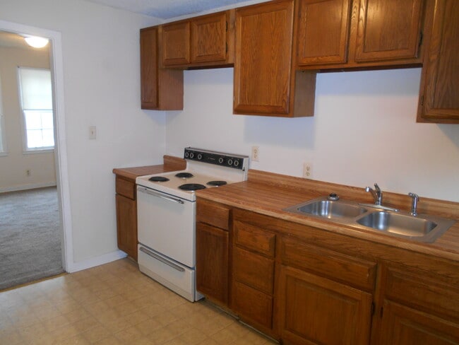 Building Photo - 4349 E Bayley St