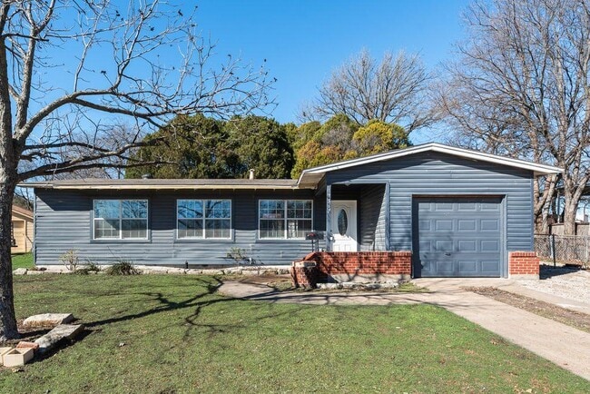 Building Photo - 12317 Gardenia Pl