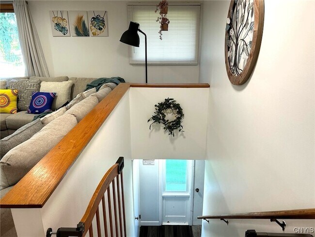 Foto del edificio - 302 Oakridge Dr